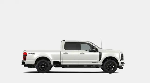 2026 Ford F-350 LARIAT | BLACK APPEARANCE PKG | POWER MOONROOF - Photo 6