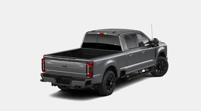 2026 Ford F-350 LARIAT | BLACK APPEARANCE PKG | POWER MOONROOF - Photo 5