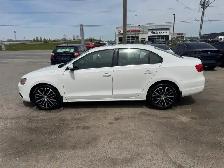 2013 Volkswagen Jetta HIGHLINE, WELL MAINTAINED, 2.5, CERTIFIED - Photo 2
