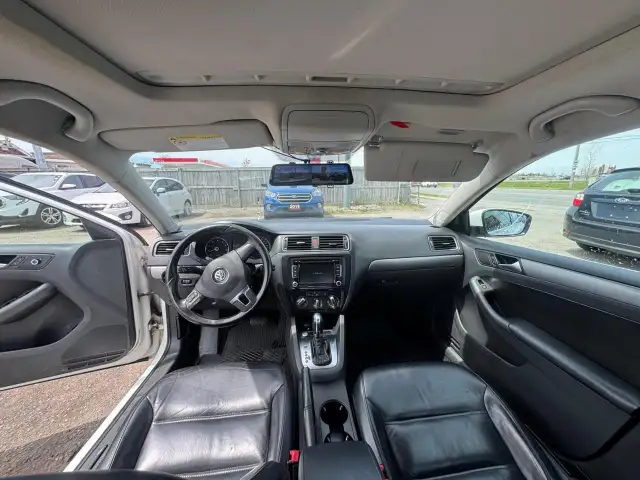 2013 Volkswagen Jetta HIGHLINE, WELL MAINTAINED, 2.5, CERTIFIED - Photo 12