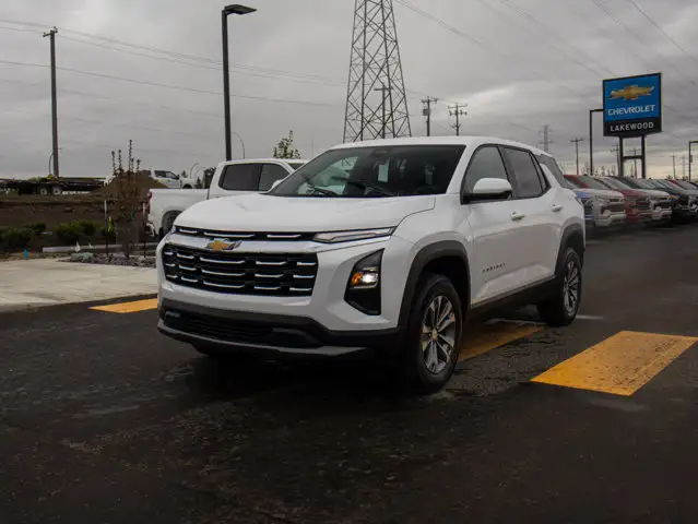 2026 Chevrolet Equinox AWD LT - Photo 4