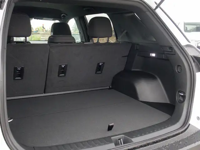 2026 Chevrolet Equinox AWD LT - Photo 11