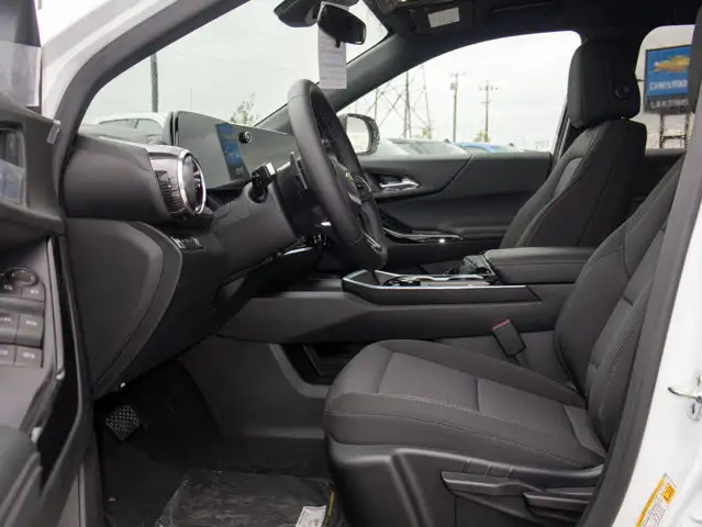 2026 Chevrolet Equinox AWD LT - Photo 17