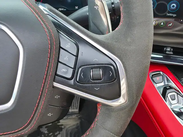 2023 Chevrolet Corvette 3LT LOW MILEAGE - Photo 22