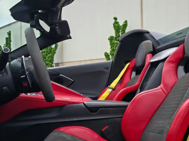 2023 Chevrolet Corvette 3LT LOW MILEAGE - Photo 25