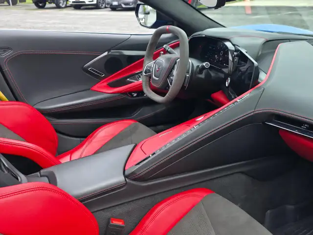 2023 Chevrolet Corvette 3LT LOW MILEAGE - Photo 26