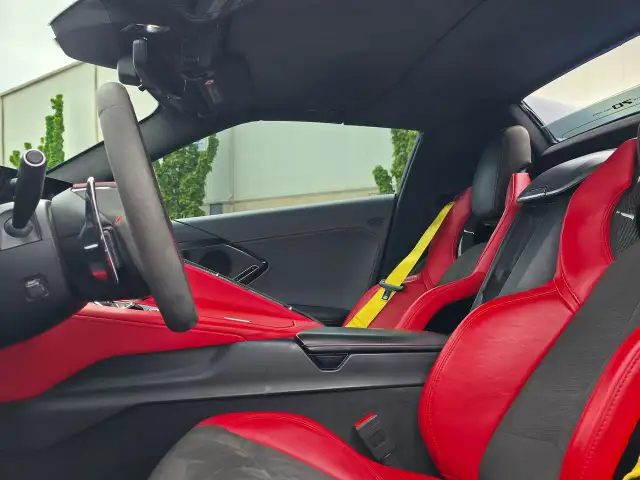 2023 Chevrolet Corvette 3LT LOW MILEAGE - Photo 36
