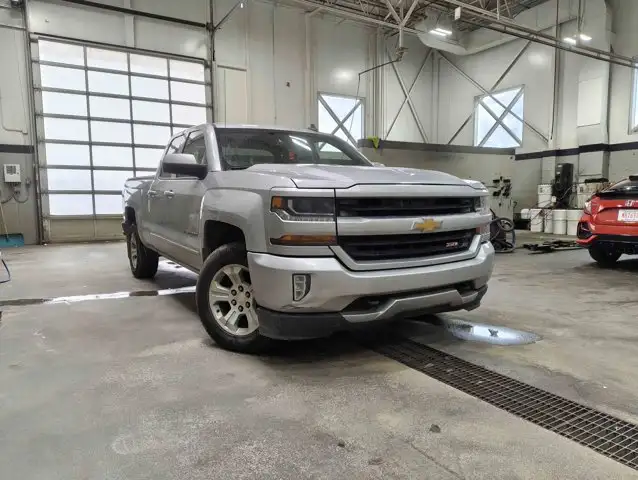 2016 Chevrolet Silverado 1500 2LT True North 5.3L Z71 - Photo 2