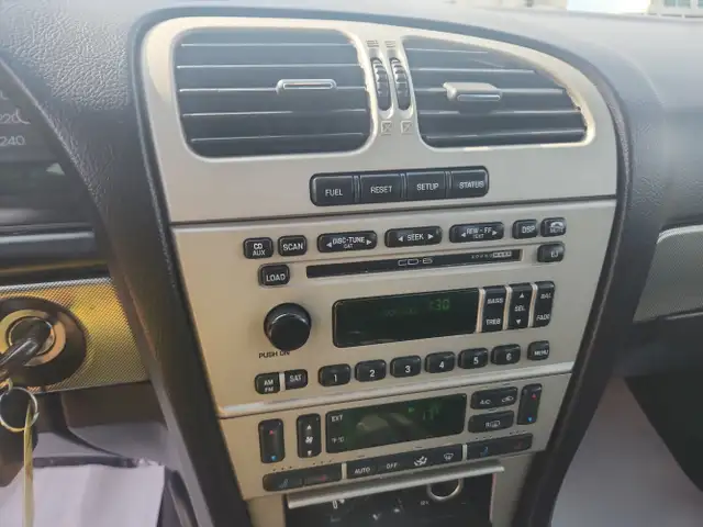2004 Lincoln LS - Photo 18