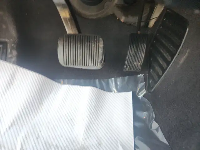 2004 Lincoln LS - Photo 22