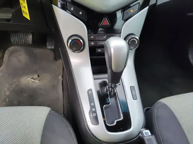 2014 Chevrolet Cruze - Photo 22