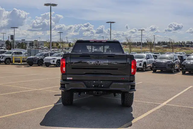 2026 GMC Sierra 1500 AT4X - Photo 7