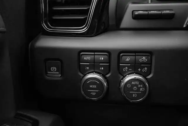 2026 GMC Sierra 1500 AT4X - Photo 19