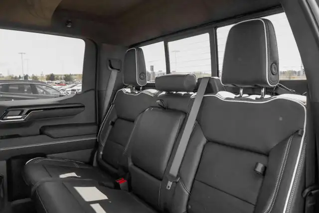 2026 GMC Sierra 1500 AT4X - Photo 34