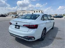 2024 Volkswagen Jetta - Photo 5