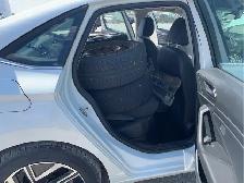 2024 Volkswagen Jetta - Photo 17