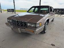 1991 Cadillac Fleetwood - Photo 5