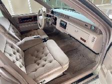 1991 Cadillac Fleetwood - Photo 21