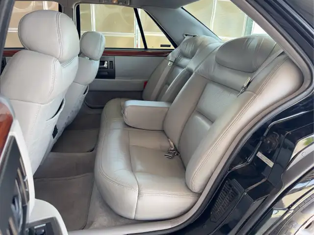 1993 Cadillac Seville - Photo 14