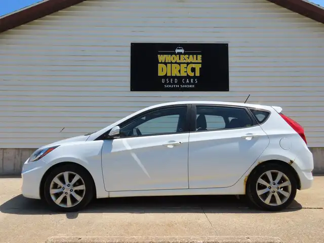 2014 Hyundai Accent - Photo 3