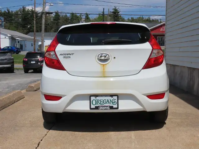 2014 Hyundai Accent - Photo 4