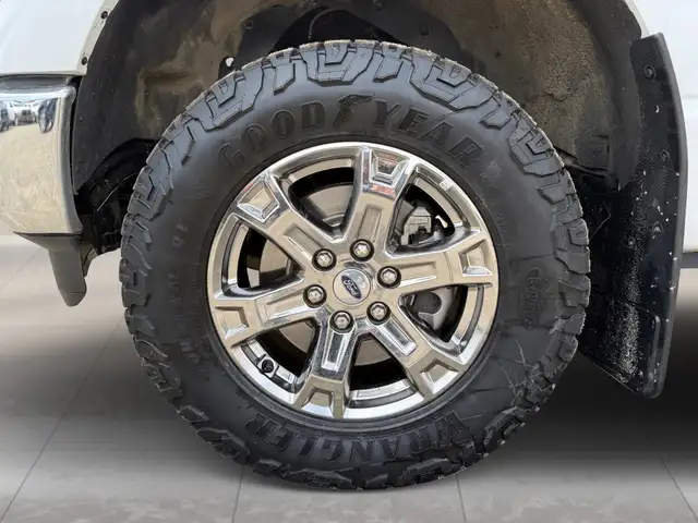2023 Ford F-150 XLT 4WD SuperCrew 5.5' Box - Photo 6
