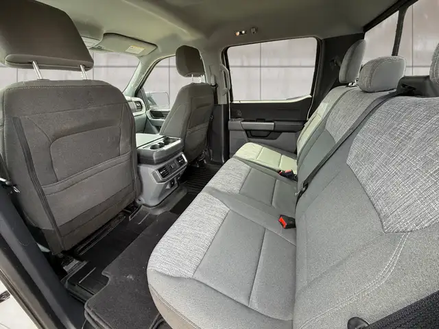 2023 Ford F-150 XLT 4WD SuperCrew 5.5' Box - Photo 13