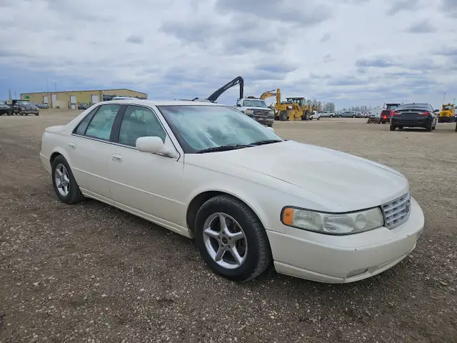 1999 Cadillac Seville - Photo 2