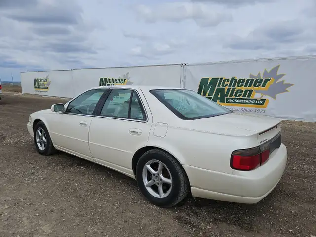 1999 Cadillac Seville - Photo 3