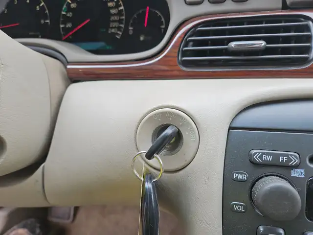 1999 Cadillac Seville - Photo 23