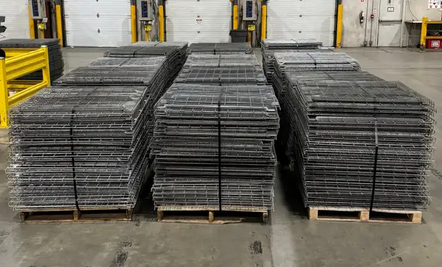 Used wire mesh deck for warehouse pallet rack 42' x 46' - Photo 4