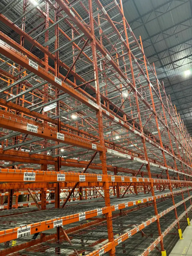 USED RediRack pallet racking beams 8' long x 3' thick for sale - Photo 3