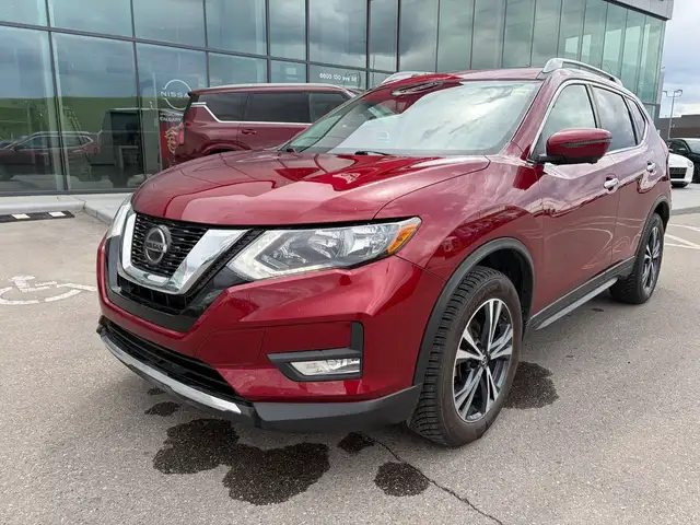 2020 Nissan Rogue SV AWD • Technology Package • 360 Cam • Moonro - Photo 2