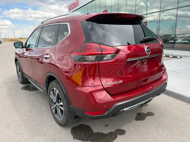 2020 Nissan Rogue SV AWD • Technology Package • 360 Cam • Moonro - Photo 4