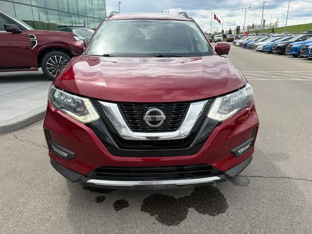 2020 Nissan Rogue SV AWD • Technology Package • 360 Cam • Moonro - Photo 11