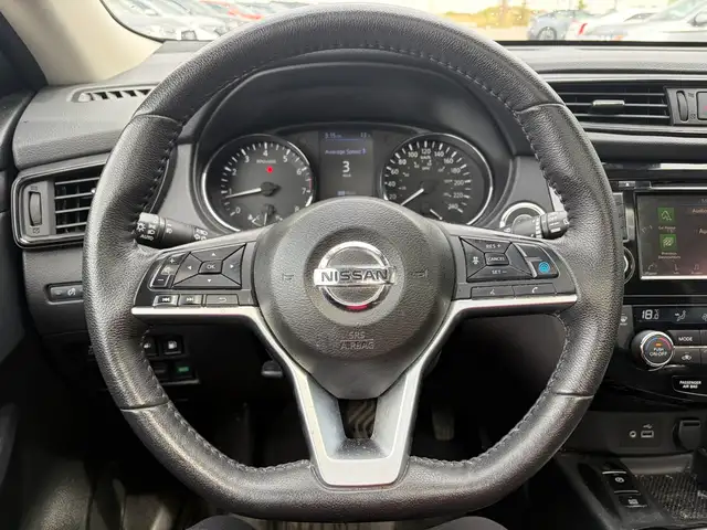 2020 Nissan Rogue SV AWD • Technology Package • 360 Cam • Moonro - Photo 19