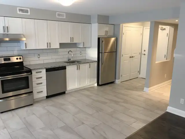 Steps to Parliament Hill - 1 bedroom apartment - Photo 4