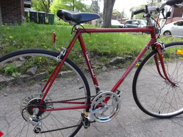VÉLO FAVORIT DE ROUTE, FAIT EN EUROPE. 27 POUCES. PROPRE. - Photo 4