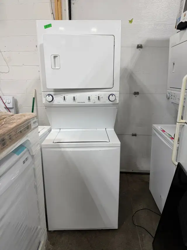 Laundry Center - 27' Frigidaire Electric FFLE2022MW White - Used
