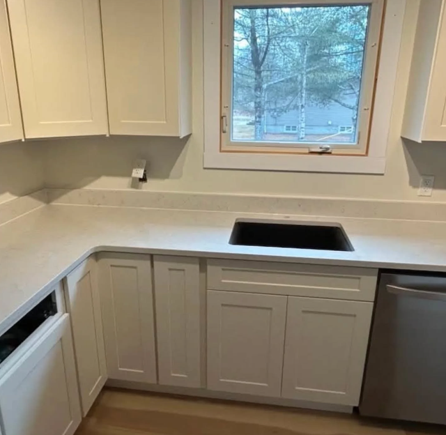 Quartz Countertop 437-522-8447 - Photo 3