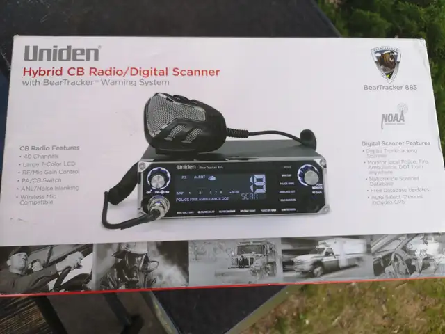 Uniden BearTracker 885 CB Radio   Digital Scanner