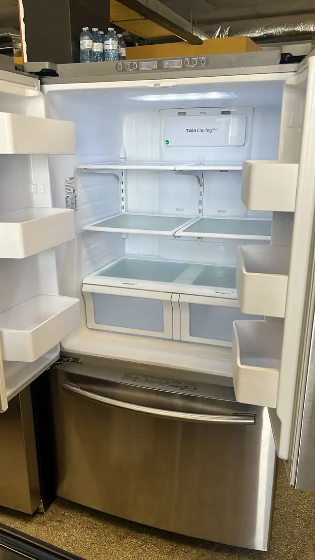 Samsung French Door Refrigerator 36"-30-Day Warranty - Photo 3
