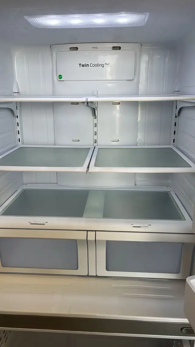 Samsung French Door Refrigerator 36"-30-Day Warranty - Photo 6
