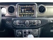 2022 Jeep Wrangler Willys 4Dr 6Spd Manual | Alpine NAV | 4X4 - Photo 6