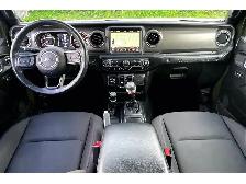 2022 Jeep Wrangler Willys 4Dr 6Spd Manual | Alpine NAV | 4X4 - Photo 15