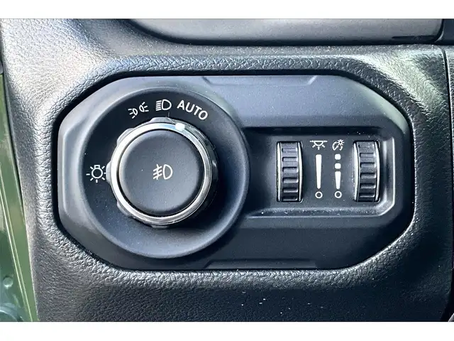 2022 Jeep Wrangler Willys 4Dr 6Spd Manual | Alpine NAV | 4X4 - Photo 16