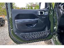 2022 Jeep Wrangler Willys 4Dr 6Spd Manual | Alpine NAV | 4X4 - Photo 18