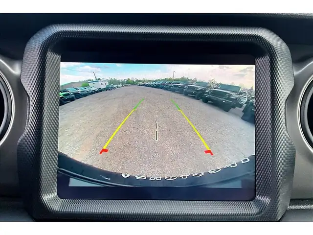 2022 Jeep Wrangler Willys 4Dr 6Spd Manual | Alpine NAV | 4X4 - Photo 21