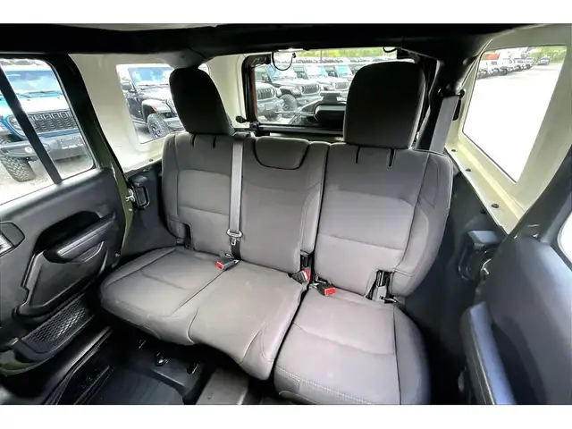 2022 Jeep Wrangler Willys 4Dr 6Spd Manual | Alpine NAV | 4X4 - Photo 26