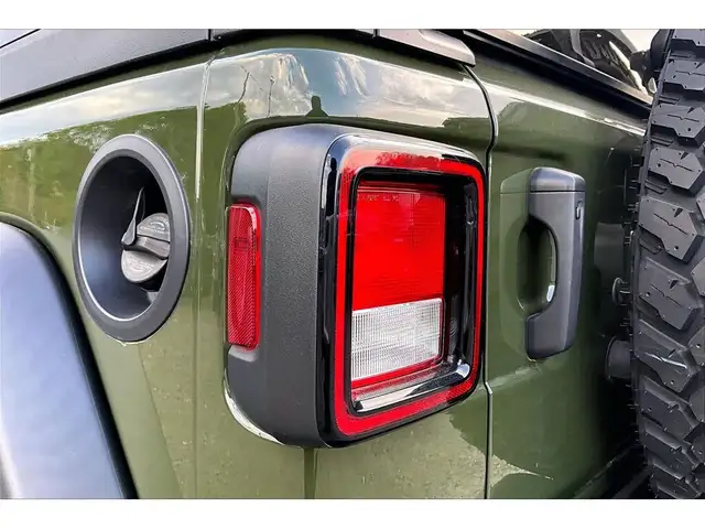 2022 Jeep Wrangler Willys 4Dr 6Spd Manual | Alpine NAV | 4X4 - Photo 31